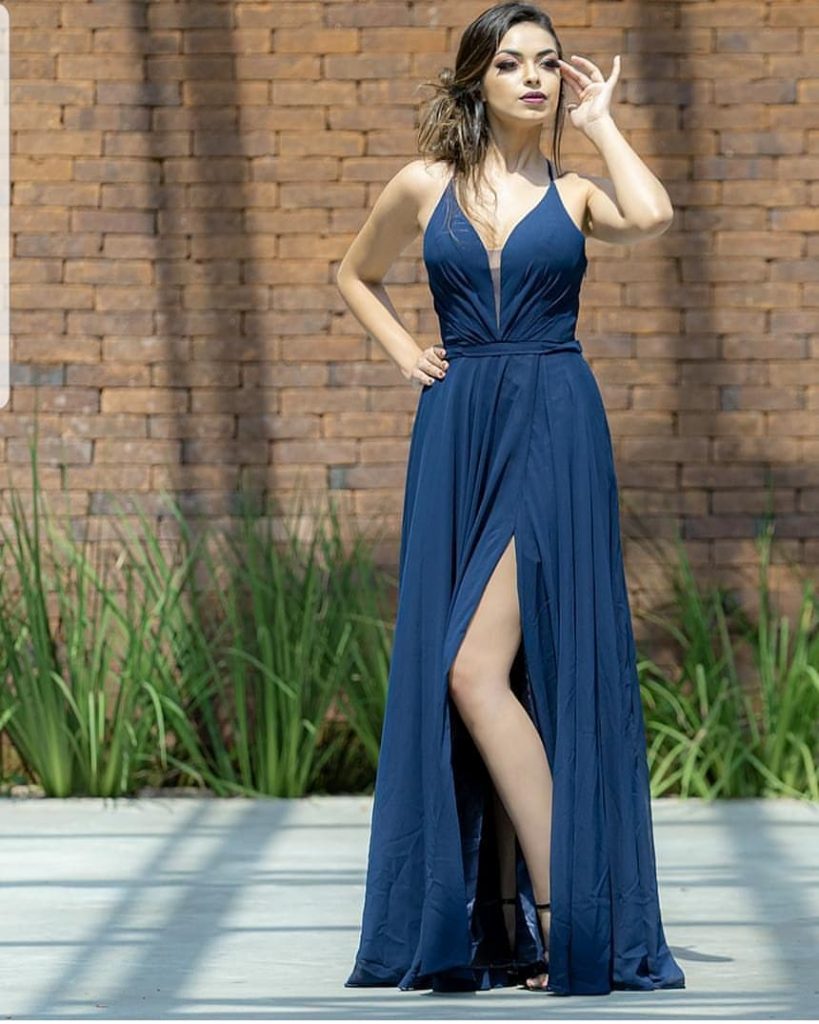 Aluguel de Vestido de Festa Madrinha de Casamento Azul Decotado próximo ...