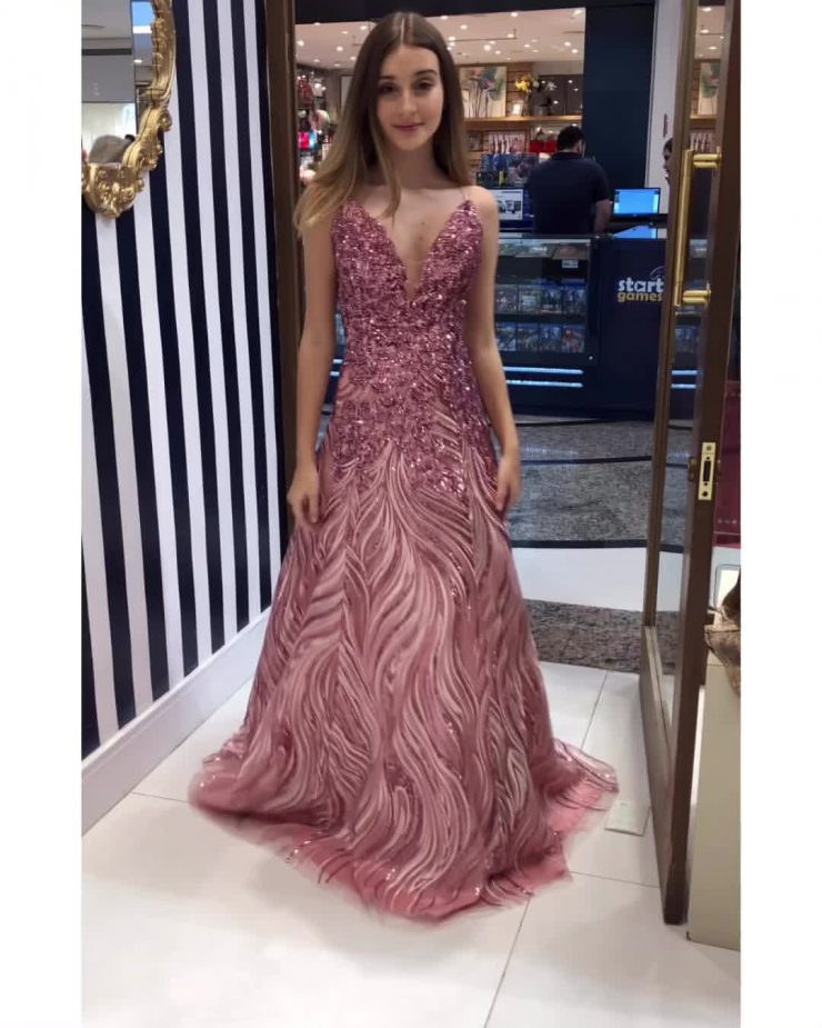 Vestido de Festa 15 aninhos Decotado Rosa na Barra - Blue Shop