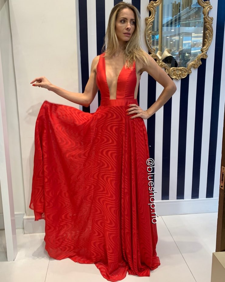 Vestido de Festa 15 aninhos Decote Vermelho no Città América - Blue Shop