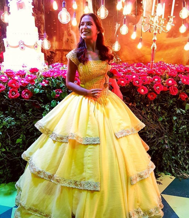 Vestido de Festa Amarelo Debutante próximo à Praça Seca - Aluguel - Arrivee