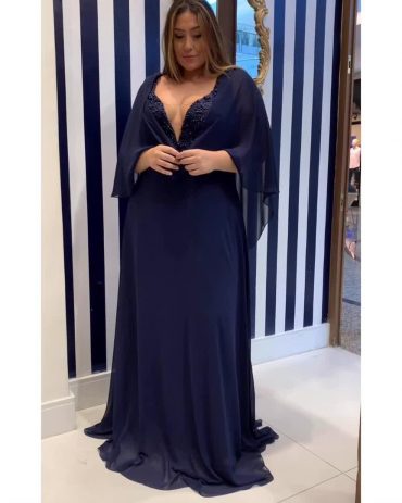 Vestido de Festa Convidada de Formatura Plus Size Azul Marinho próximo ao Recreio - Blue Shop