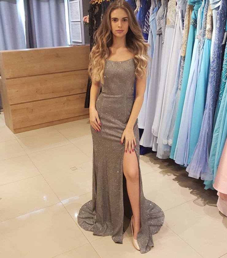 Vestido de Festa Formanda Fenda Prata no RJ para Alugar - Fino Traje Moda Festa