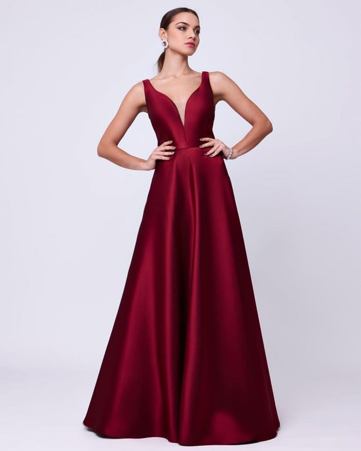 Vestido de Festa Formatura de Odontologia Decote Longo Marsala próximo ao Grajaú - Aluguel - Fino Traje Moda Festa