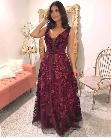 Vestido de Festa Longo Pedras Decote Formatura 2020 Marsala próximo ao Grajaú para Alugar - Fino Traje Moda Festa