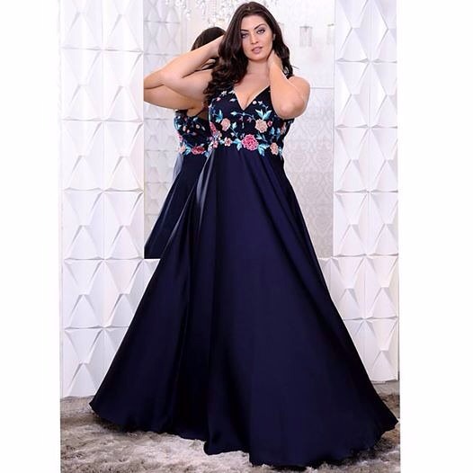 Vestido de Festa Madrinhas Azul Longo Plus Size próximo à Rio Comprido para Alugar - Fino Traje Moda Festa