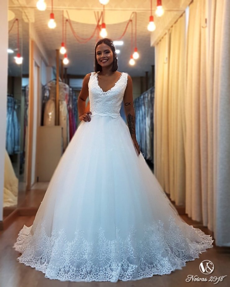 Vestido de Noiva Delicado próximo à Oswaldo Cruz - Aluguel - Arrivee